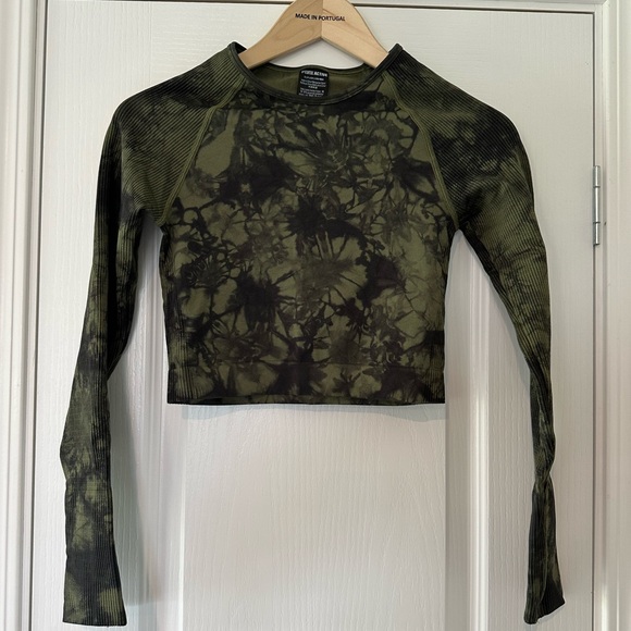 PINK Victoria's Secret Tops - PINK Active tie dye crop long sleeve